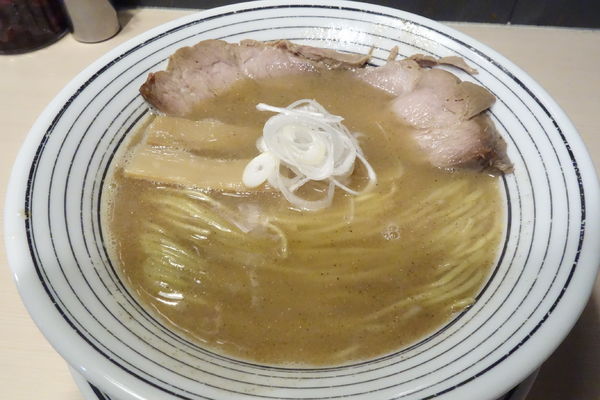 「超煮干らぁめん」@煮干しらぁめん 猫トラ亭の写真