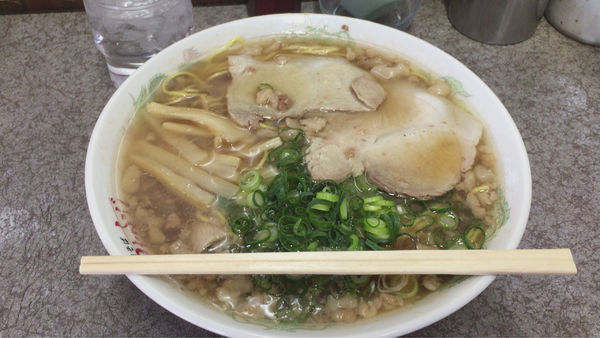 「中華そば大盛背脂多め」@つたふじ 福山支店の写真