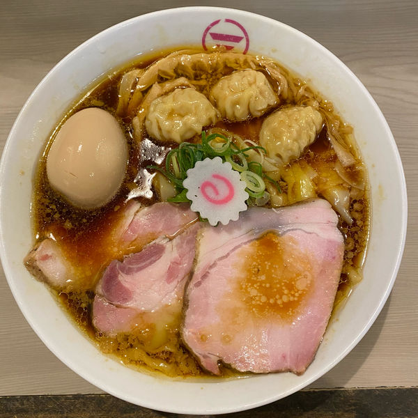 「特中華そば　大盛」@横浜中華そば 維新商店の写真