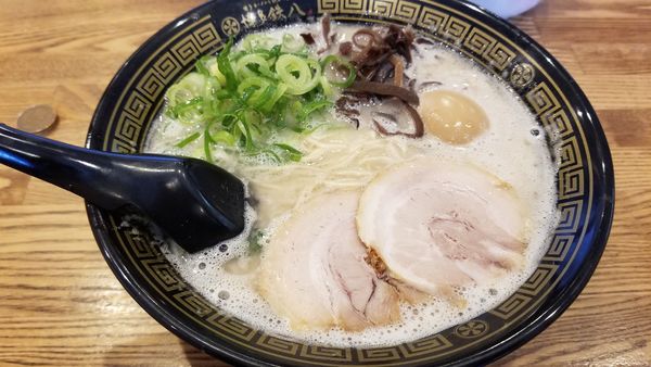 「味玉ラーメン」@博多鉄八 元町店の写真