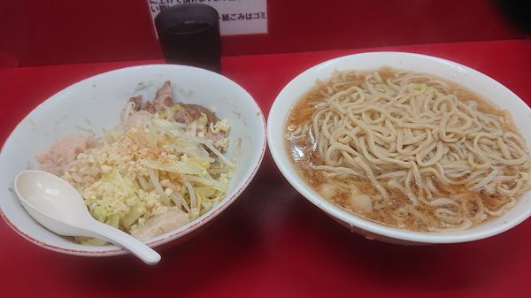 「大麺マシ  ニンニクマシマシ  油  カラメ」@ラーメン二郎 京急川崎店の写真