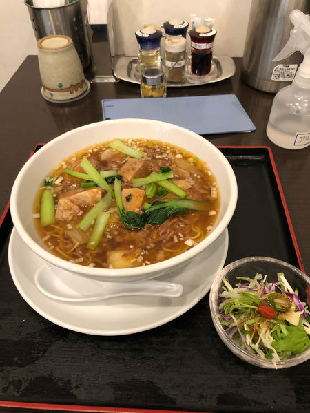 「牛バラ煮込み麺　900円」@四川料理 松の樹の写真
