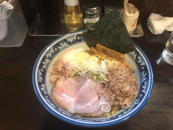 「油そば＋温玉」@兎に角 松戸店の写真