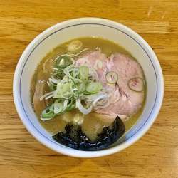 らーめん　¥850