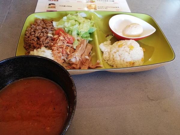 「肉みそトマトつけ麺」@GURU GURU SIROHEBI NOODLEの写真