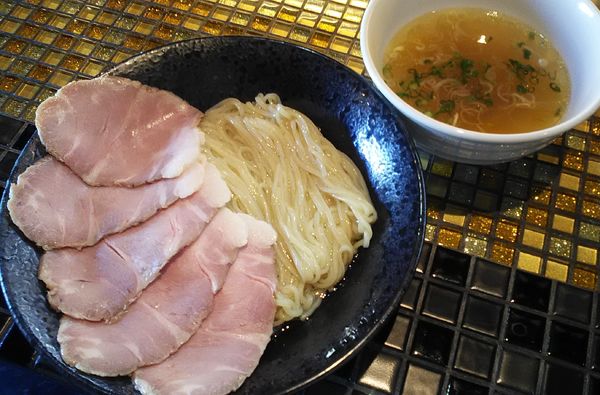 「チャーシュー塩つけ麺」@町田汁場 しおらーめん進化 中山店の写真
