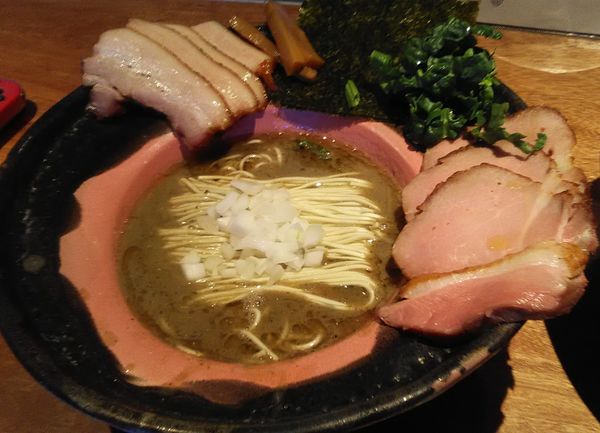 「ニボリッチ　+　豚バラチャーシュー」@拉麺 成の写真