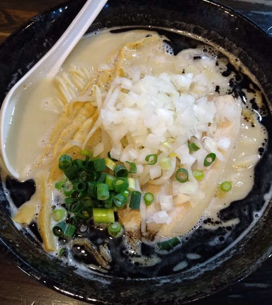 「とりそば黒(大盛)」@麺堂 稲葉 Kuki styleの写真