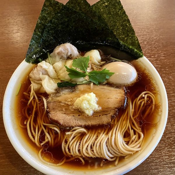 「生姜醤油らーめんネオ（きりっと）特製仕様」@あはれの写真