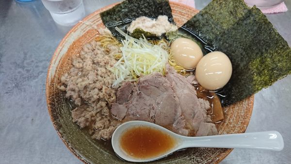 「店主誕生日スペシャルラーメン＋味玉＋海苔＋青唐辛子」@覆麺 智の写真