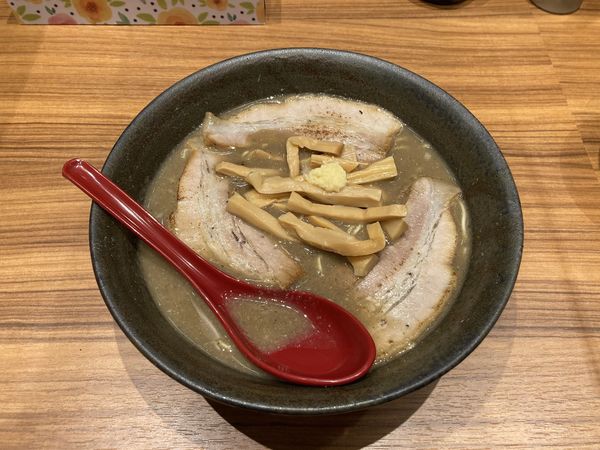 「にぼしらーめん【大】」@にぼしらーめん88 アスナル金山店の写真