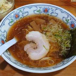 えびすラーメン + チャーシュー丼セット 890円