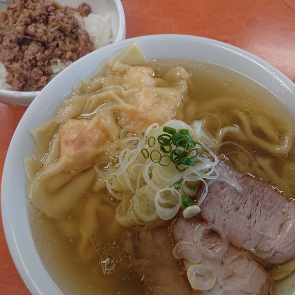 「海老ワンタンメン(塩)900円、生姜丼100円」@日陰の写真
