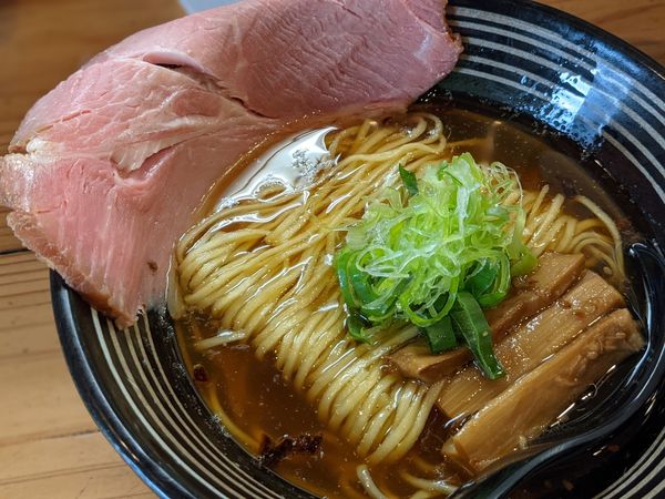 「しょうゆラーメン」@極麺 青二犀の写真