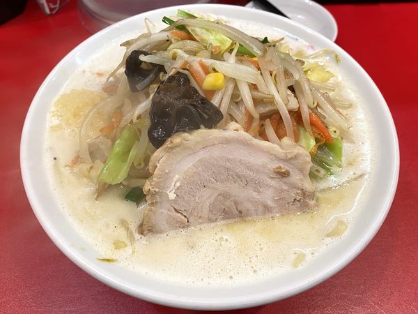 「濃厚タンメン ８３０円 ※ニンニク少し」@濃厚タンメン かめしげの写真