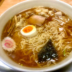 ワンタン麺　¥850