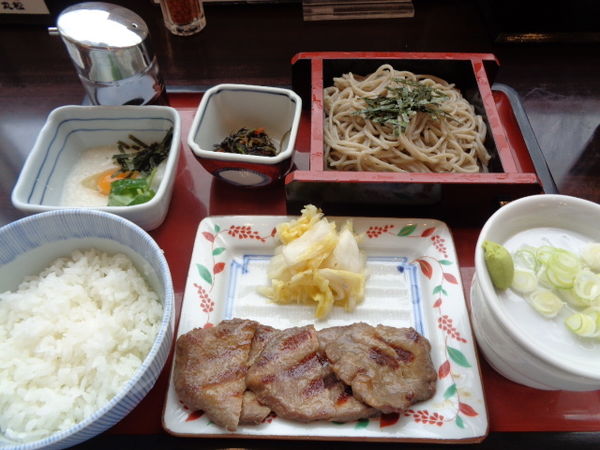 「そば御膳 1420円、ヱビスビール 700円」@そば処 丸松の写真