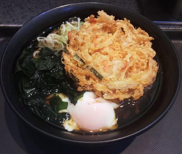 「天玉そば（温玉で）」@名代 富士そば 昭和通り店の写真