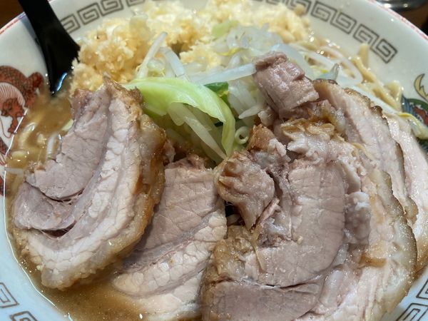 「小ぶた＋ヤサイ少な目＋ニンニク」@豚山 横浜西口店の写真