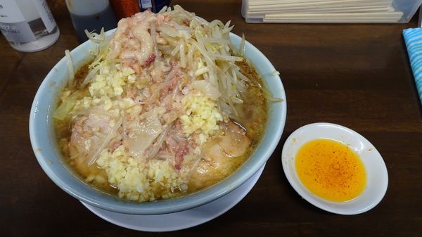 「小ラーメン（750円）野菜ニンニクアブラ辣油」@らーめん玄の写真
