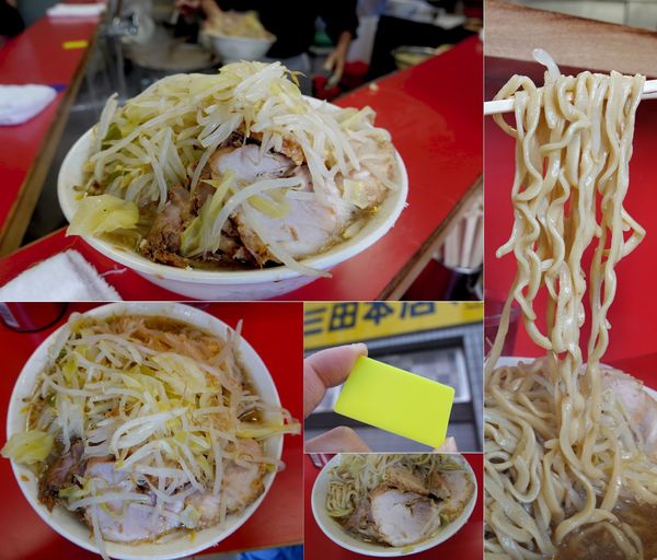 「ぶたラーメン 700円（油少なめ・野菜・蒜・カラメ）」@ラーメン二郎 三田本店の写真