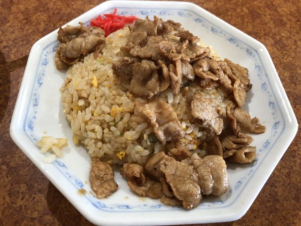 「らーめん・ロースチャーハン　￥１１００」@ミツワヤの写真