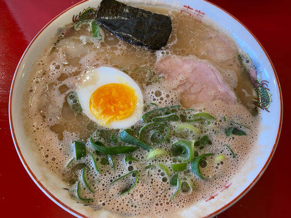 「らーめん」@中洲屋台 長浜ラーメン 初代 健太の写真