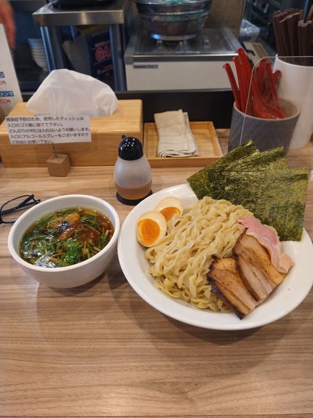 「特製つけ麺　醤油　大盛　1150円」@くじら食堂 nonowa東小金井店の写真