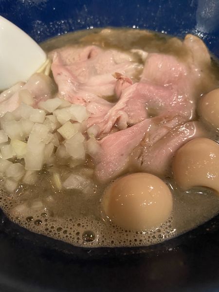 「煮干しそば+味玉」@麺処 にぼし香 横浜店の写真