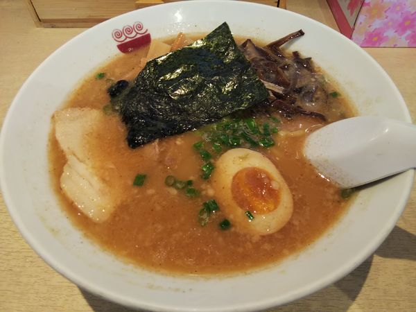 「しょうゆとんこつ」@麺屋かなたの写真