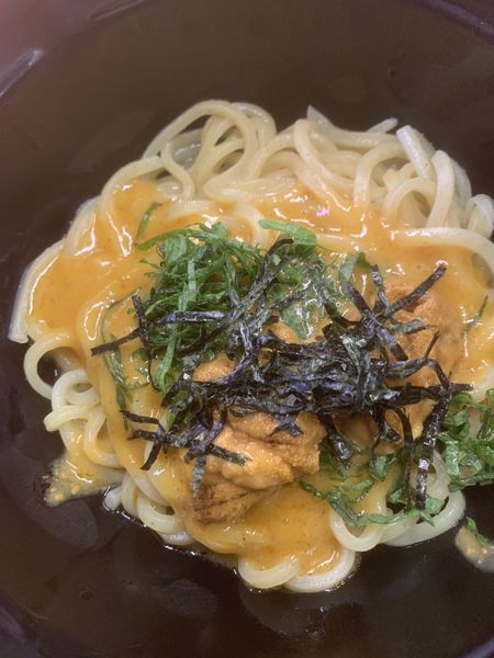 「期間限定 濃厚ウニ混ぜそば」@スシロー 東神奈川店の写真