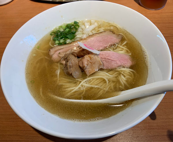 「鴨煮干清湯800円＋追い玉200円」@麺屋 上々の写真