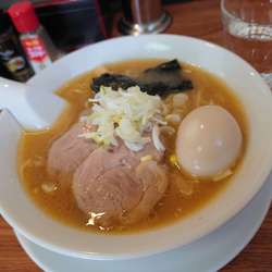 特製鶏醤油らーめん