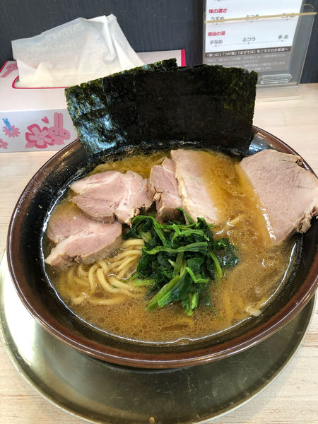 「チャーシュー麺大盛、硬め濃いめ」@はし友ラーメンの写真