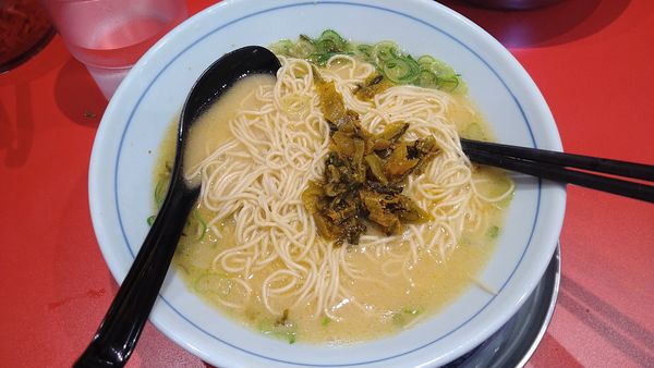 「ネギラーメン¥800+替え玉¥150-」@本場博多ラーメン せまかっちゃん 神田店の写真