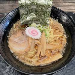 醤油ラーメン漆