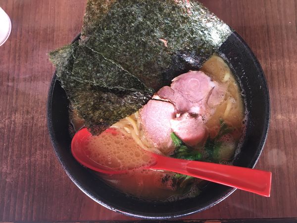 「ラーメン 700円」@横浜家系 金剛家の写真