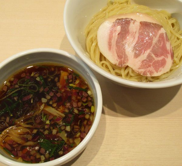 「～昆布水掛け～つけ麺　850円」@らぁ麺 六花の写真