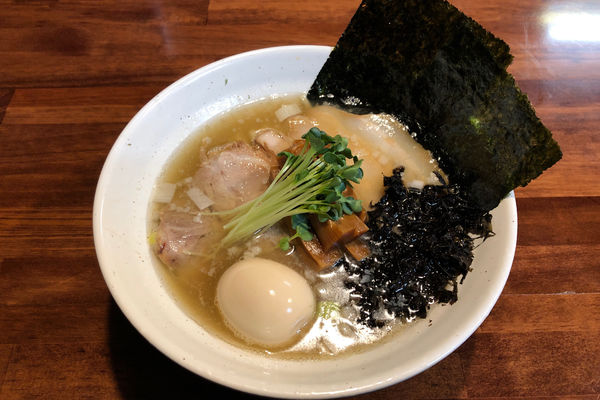 「特製塩煮干ラーメン(並) 1,000円」@ラーメンつけ麺 奔放の写真