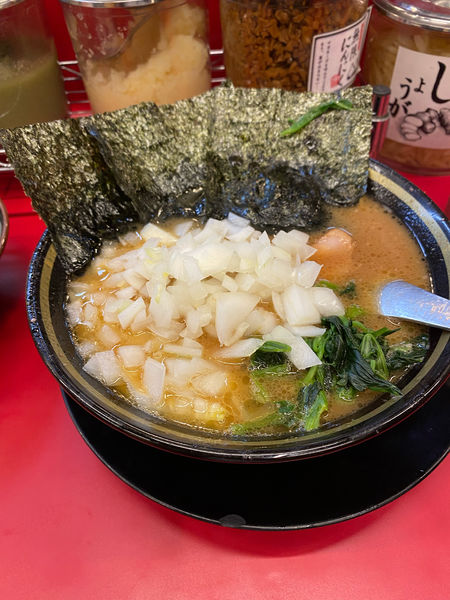 「ラーメン＋タマネギ」@柏 王道家の写真