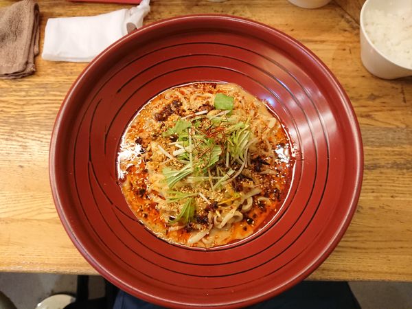 「汁なし金ゴマ担々麺 ￥780(ライスサービス)」@金蠍の写真