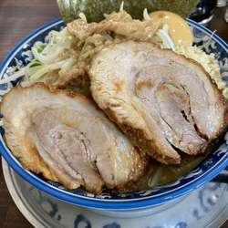 ラーメン豚2枚