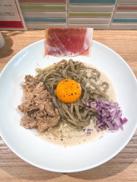 「肉にぼにぼなーら にぼにぼちーのの上」@煮干し Noodles Nibo Nibo Cinoの写真