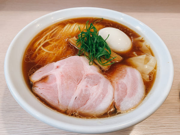 「特製醤油らーめん」@麺笑巧真の写真