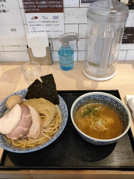 「特製濃厚魚介つけ麺大盛」@麺屋 一燈の写真