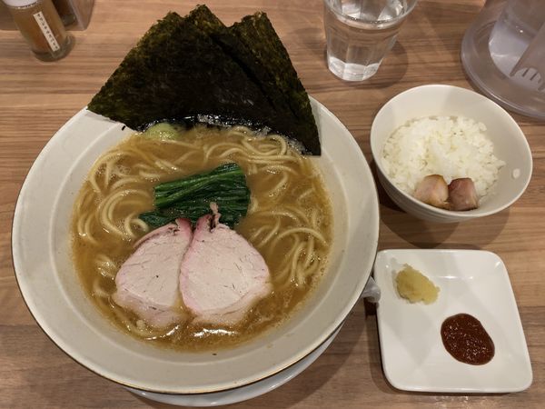 「【水曜日特別営業】豚骨醤油 家系リスペクト」@麺処 ほん田 秋葉原本店の写真