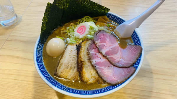 「特製らーめん」@大勝軒ROSSO－ロッソ－の写真