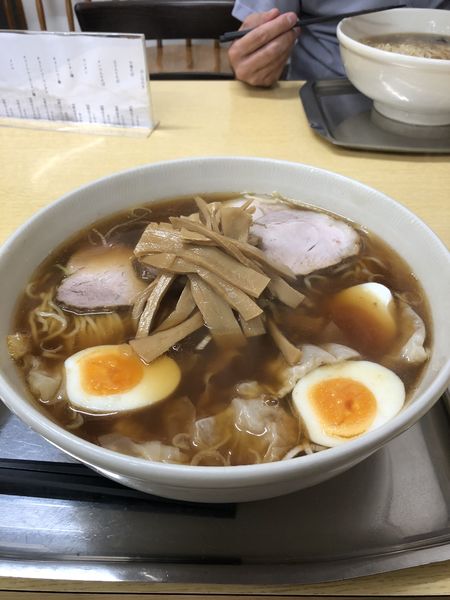 「玉子入りワンタンメン」@一ノ割大勝軒の写真