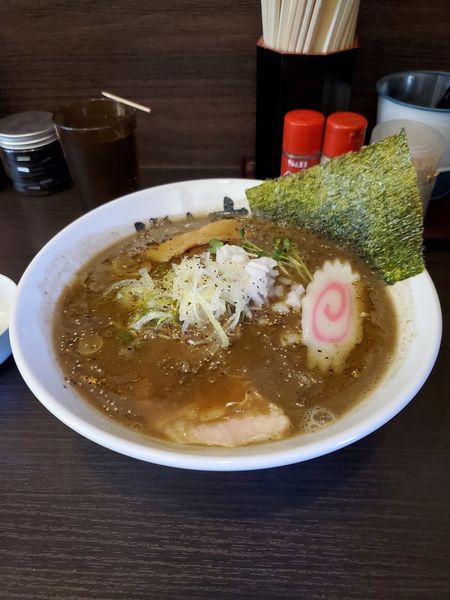「濃厚煮干しラーメン」@煮干し やま木 鎌ヶ谷店の写真