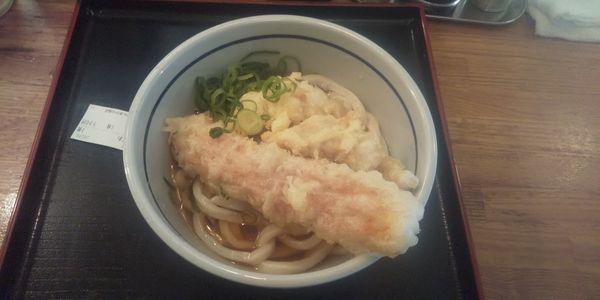 「とり天＆ちくわ天ぶっかけ」@おにやんま 中目黒店の写真